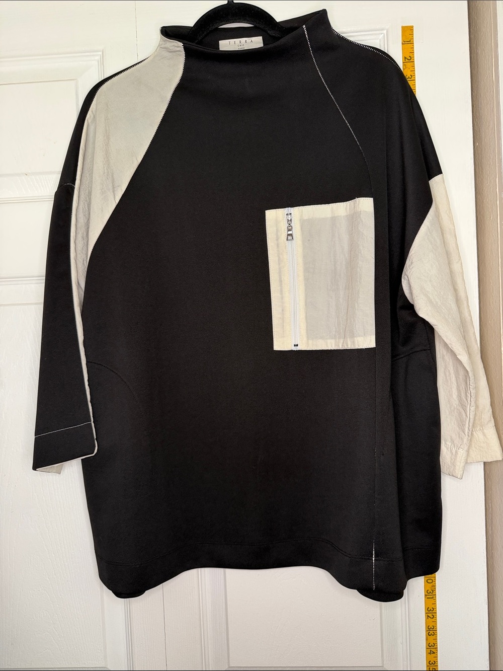 Terra Black and Cream Colorblock Pullover Top